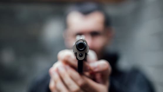 Gunman at large after shooting kills 1, injures 5 in U.S. Texas