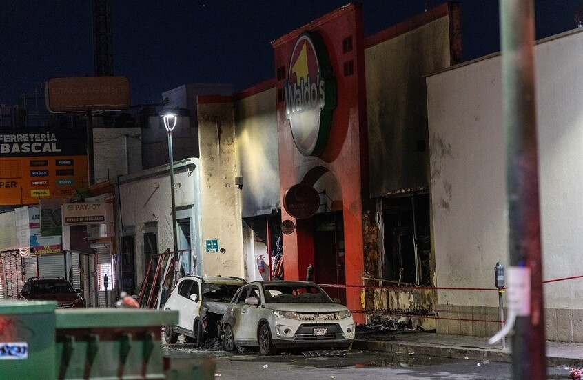 5 killed, 30 injured in Mexico shopping center fire