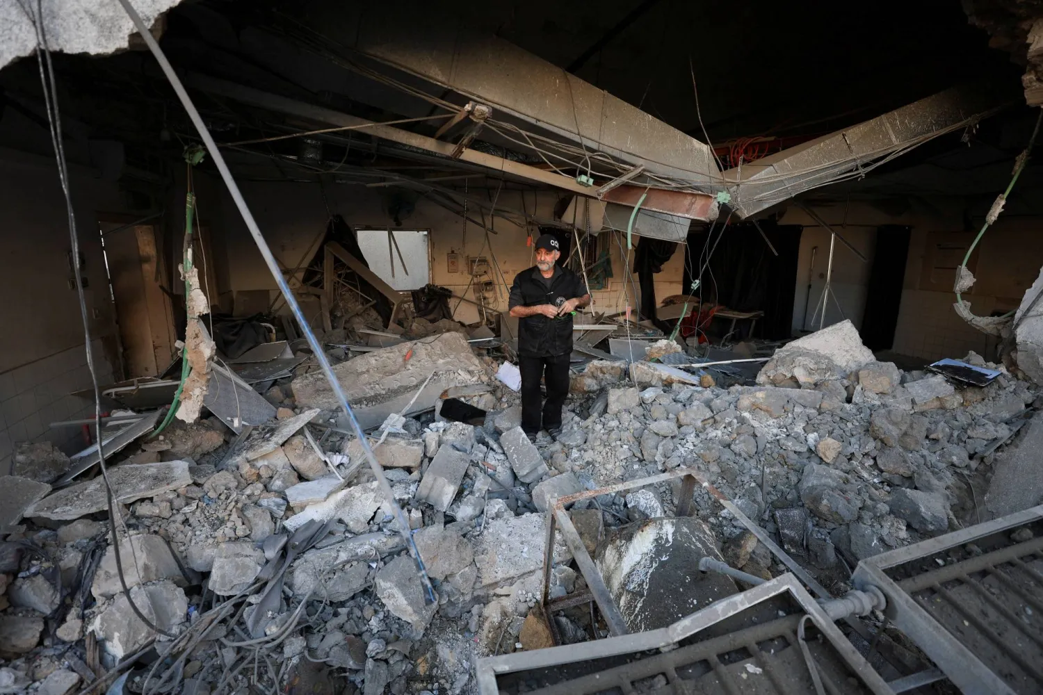 Israeli Missiles Strike Gaza Hospital, Patients Evacuated