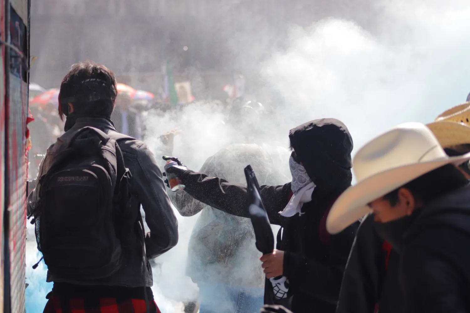 Clashes Erupt in Mexico City Anti-crime Protests, Scores Injured