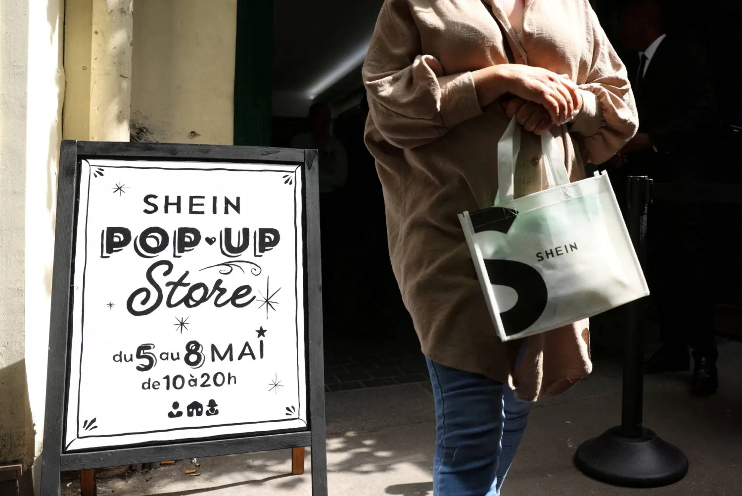 EU Urges Retailer Shein to Respect Laws and Warns of Fines