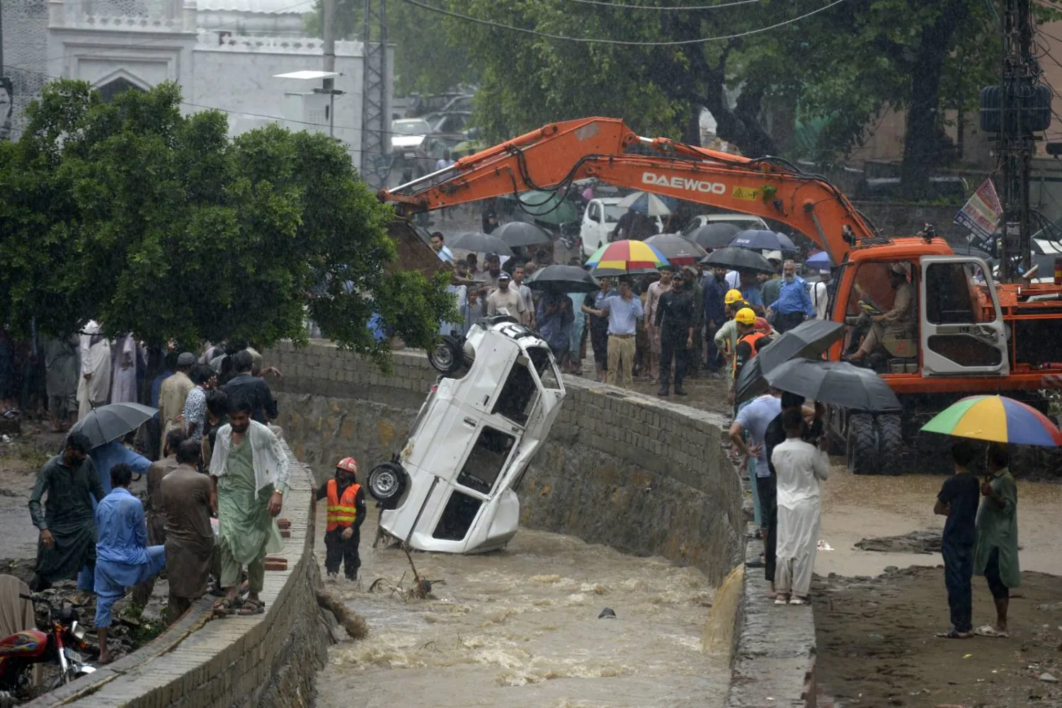 Flash Floods Kill 3 Tourists and Leave 15 Missing in Northern Pakistan