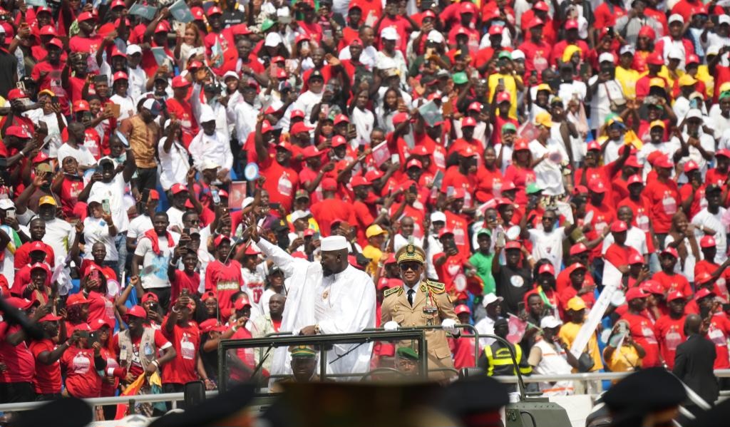 Mamady Doumbouya sworn in as president of Guinea
