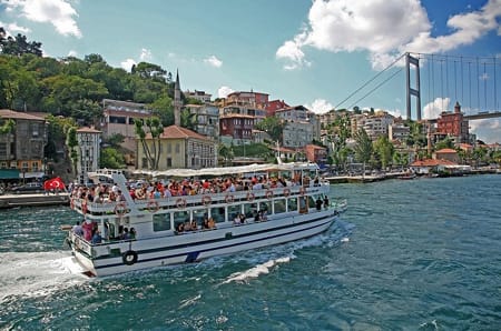 Economic Watch: Custom travel, packed hotels fuel Türkiye's tourism boom