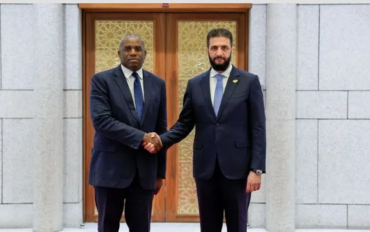Britain re-establishes diplomatic ties with Syria, pledges support
