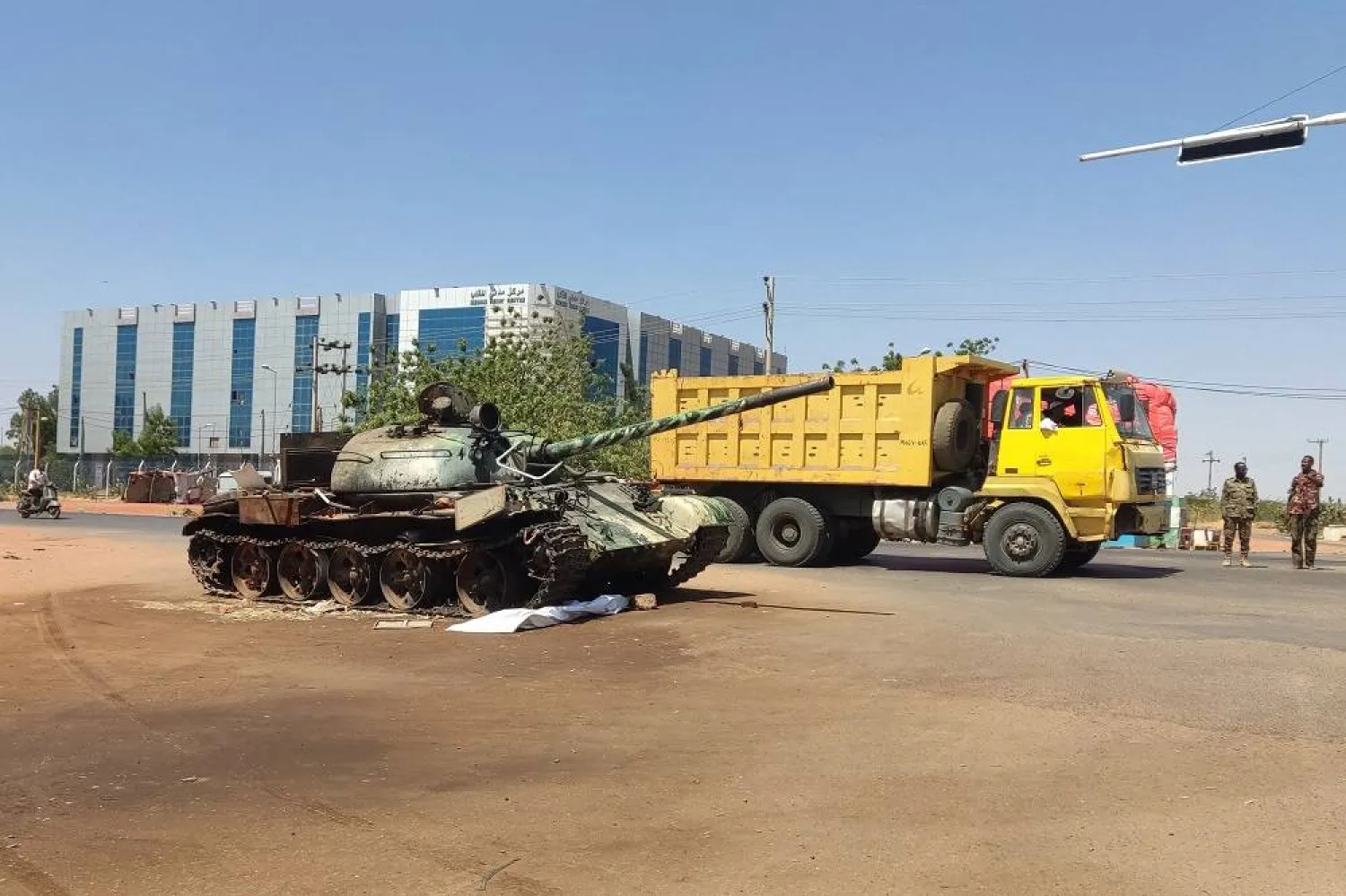 More Than 20 Killed After Sudanese Army Plane Crashed in Residential Area 