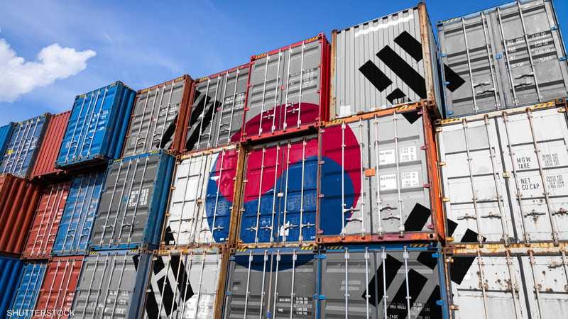 S. Korea's exports surge 60.4 pct in 20 days of June