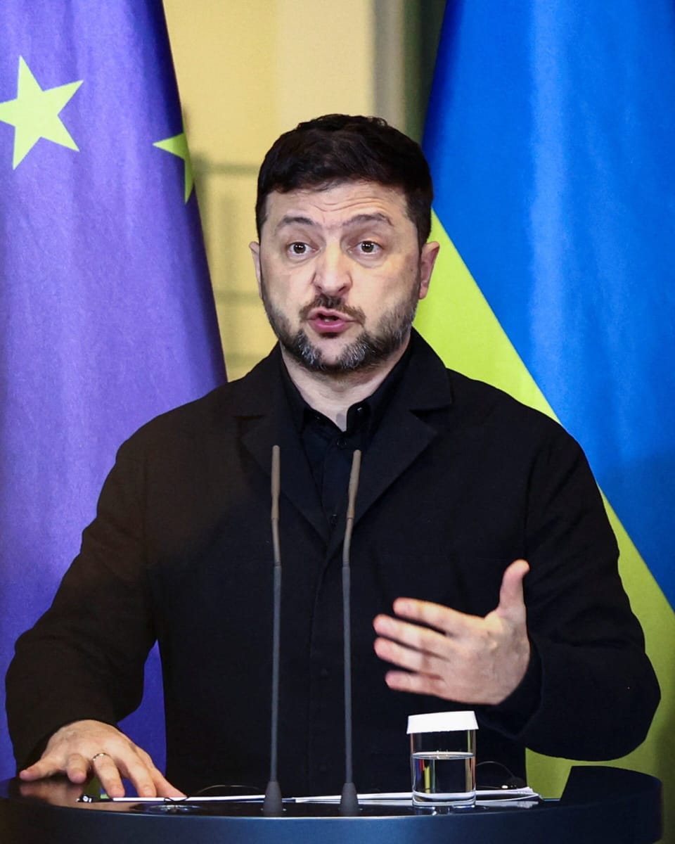 Zelensky says battlefield situation complicated