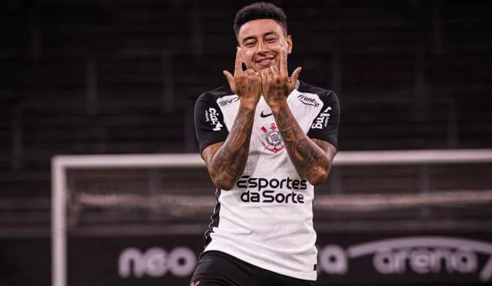 Corinthians claims away win at Platense