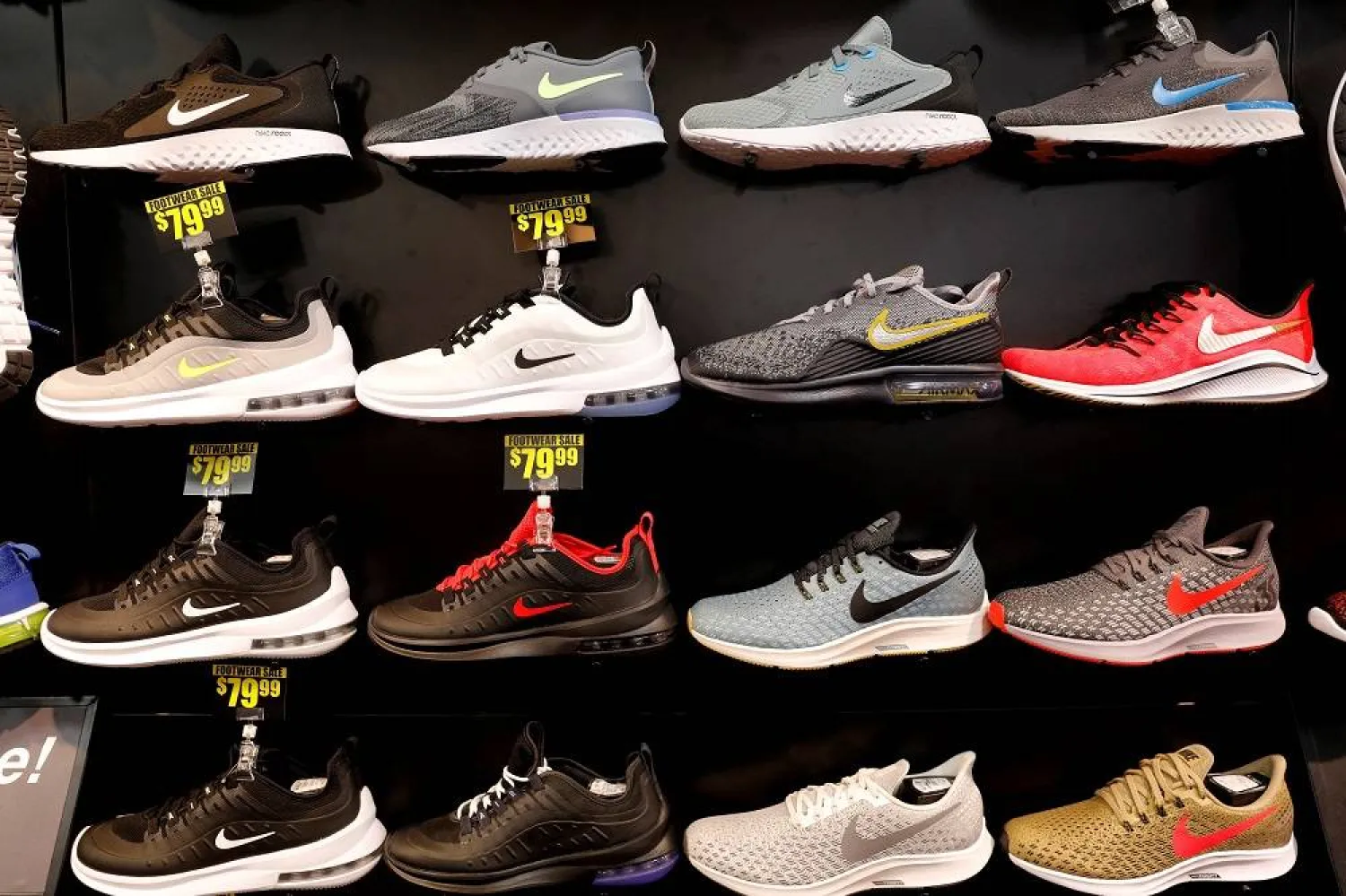 Nike Trips as Forecast of Another Sales Decline Dims Quick Turnaround Hopes 