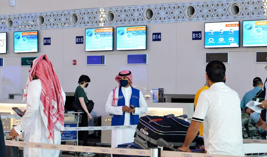 Saudi Arabia suspends travel to 3 African countries over Ebola concerns