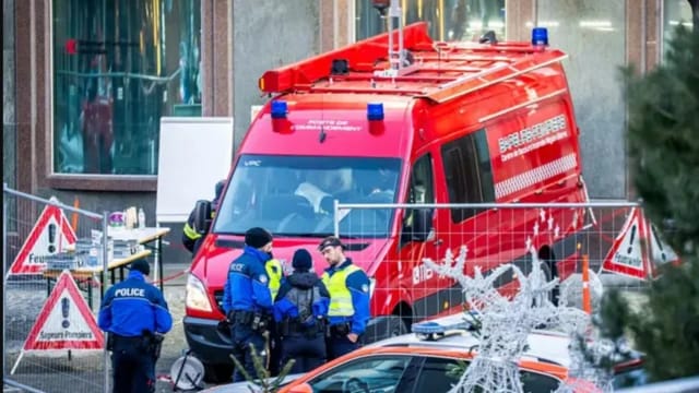 At least 6 dead in postal bus fire in Switzerland