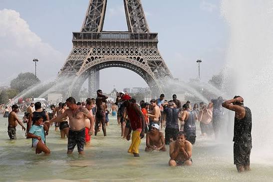 France records over 2,000 excess deaths in late-June heatwave