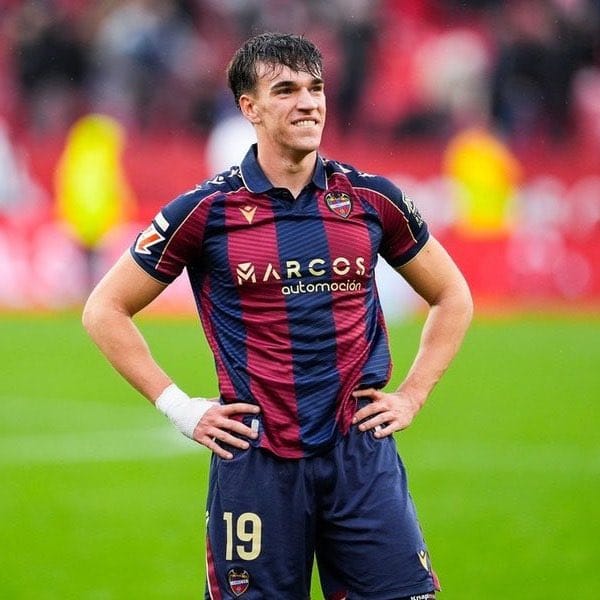 Real Madrid signs striker Espi from Levante