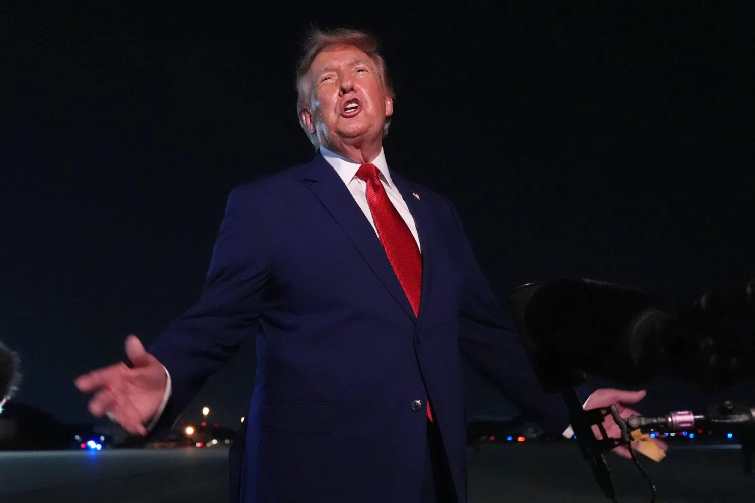 Trump Says US Will ‘Keep’ Hormuz Strait Control