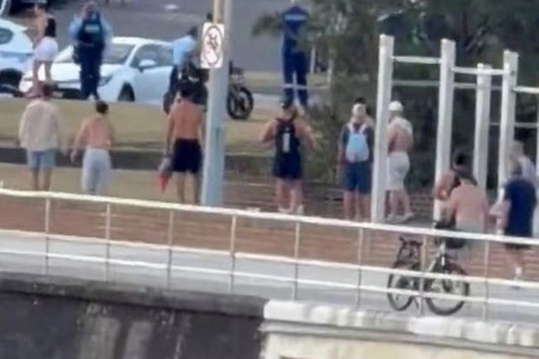 Active 'mass shooting' at iconic holiday beach leaving multiple injured