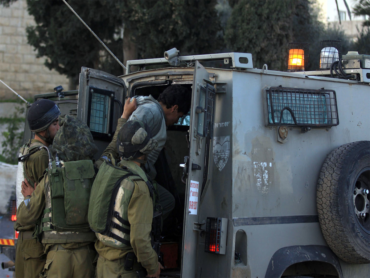 Israeli Occupation Arrests Nine Palestinians in West Bank