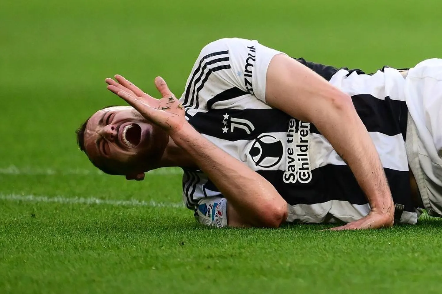Juve’s Gatti Suffers Calf Bone Fracture During Genoa Win