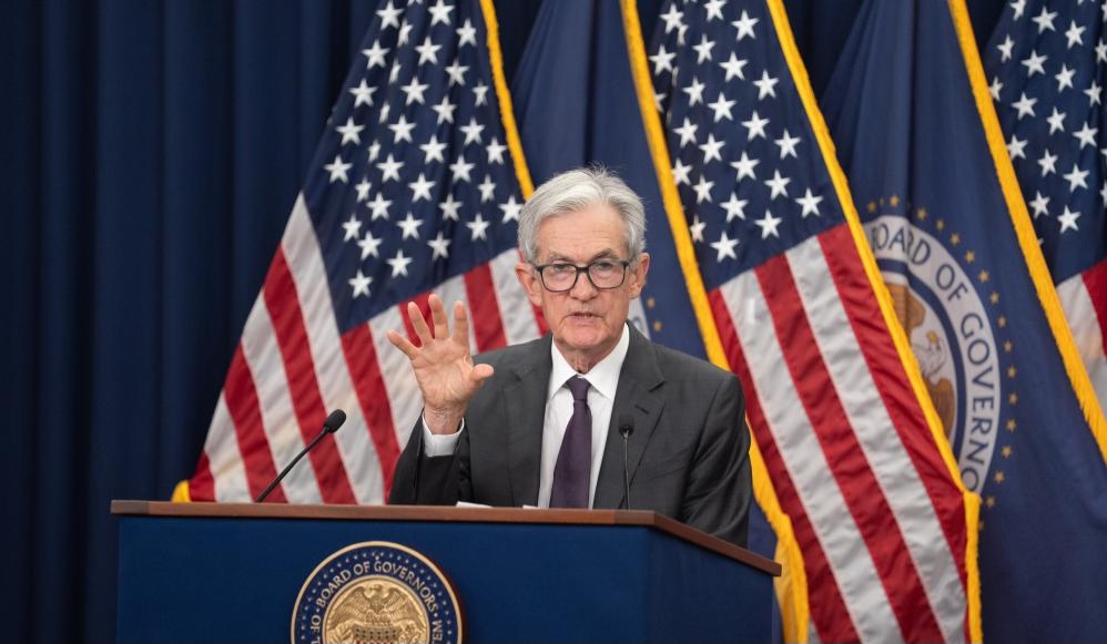 U.S. Fed keeps interest rates unchanged despite pressure from Trump administration
