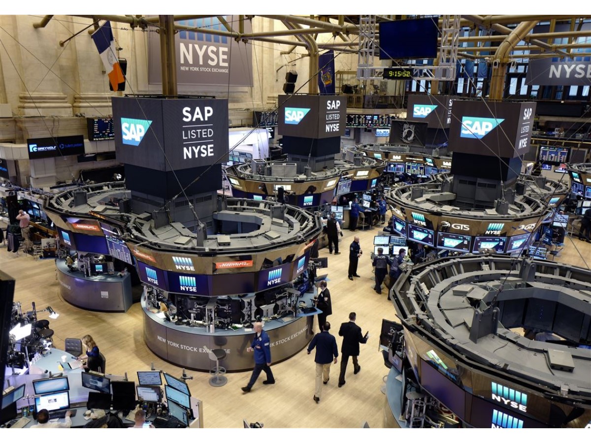 U.S. Stocks Close Sharply Higher