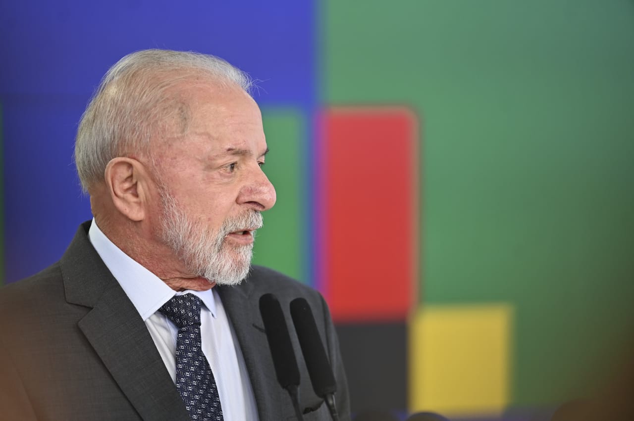 Brazilian president stresses sovereignty, international cooperation in face of "threat" from U.S.
