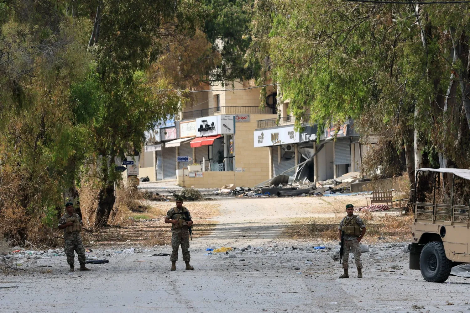  Beirut Transfers 128 Syrian Convicts Home