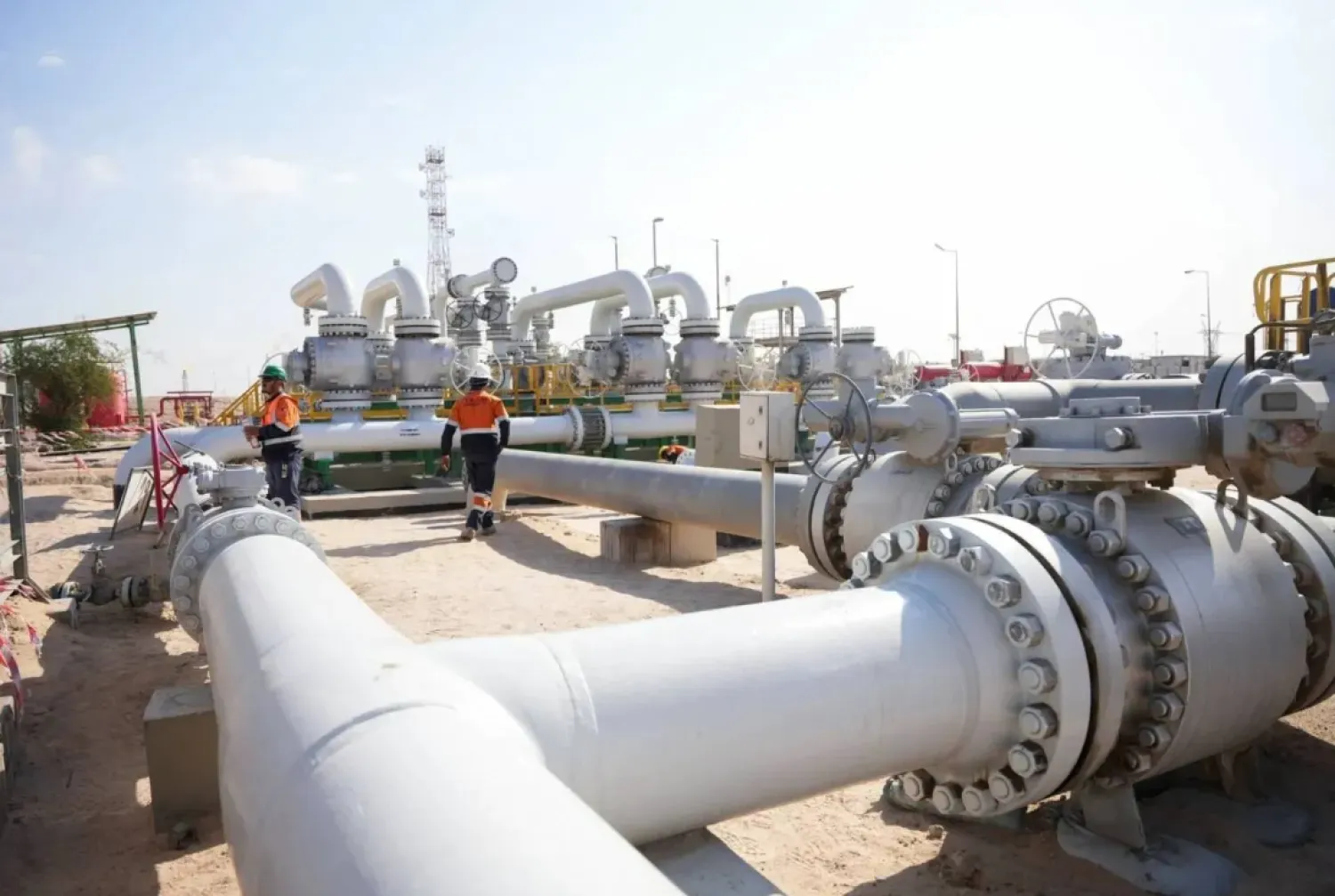 Oil Prices Rise Further as Hopes for Hormuz Deal Fade