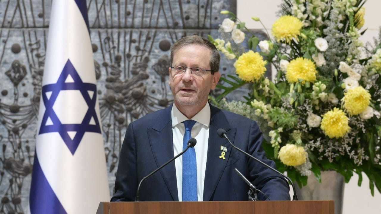 Israeli president starts visit to Australia following antisemitic terror attack