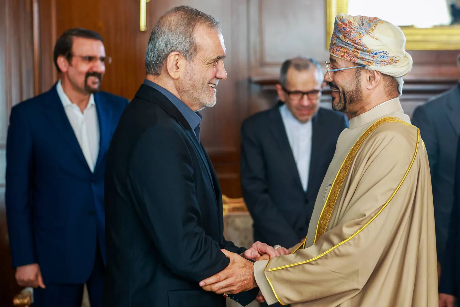 Pezeshkian Visits Oman Next Week to Enhance Relations