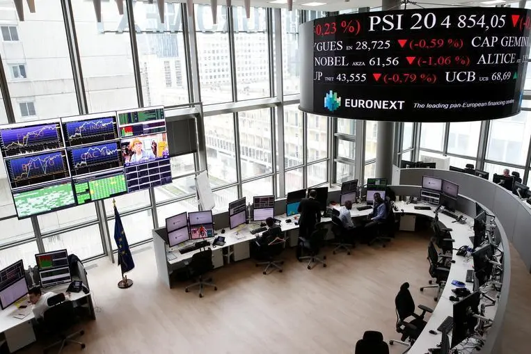 European Stock Indexes Close Mixed