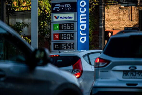 UK petrol and diesel drivers urged to fill up before 10am on Thursday