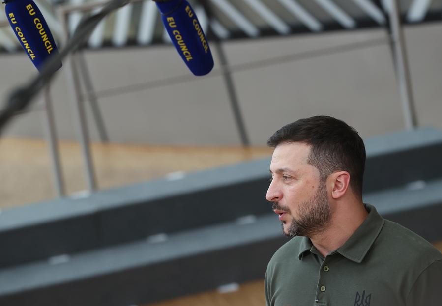 Zelensky stops over in Canada before talks with Trump