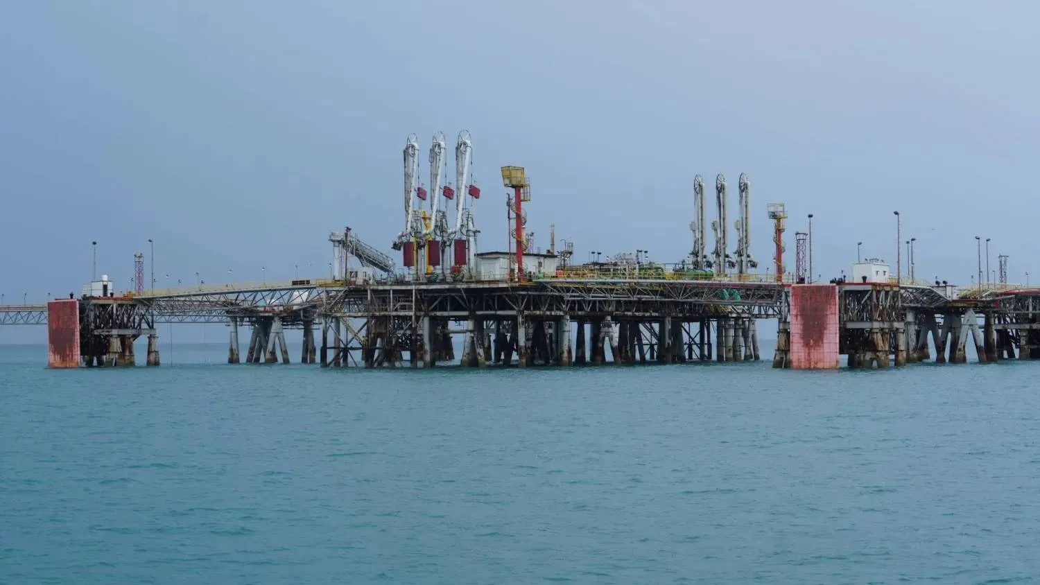 Iraq Studies Alternative Options for Oil Exports